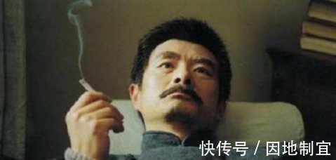 丈夫|他是原配,一生无爱无性,还照顾小妾儿子,丈夫死前他喊了这句话!