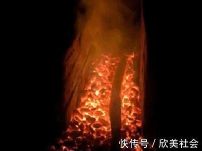 此情景&它是军刀中嗜血的代表,为何举世闻名一人用它单挑40人获全胜