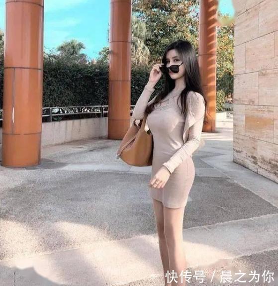 瑜伽垫|菲律宾健身美女,前凸后翘,腰肢纤细,一双大长腿笔直又纤细