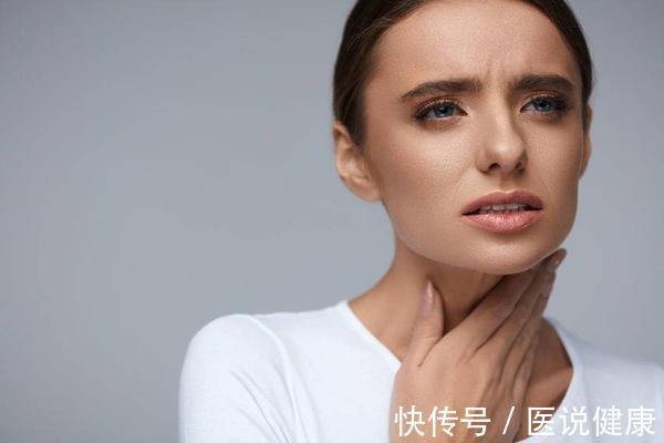 癌细胞|口腔癌发生时,身体或有6种表现,发现后,及时检查,别轻视