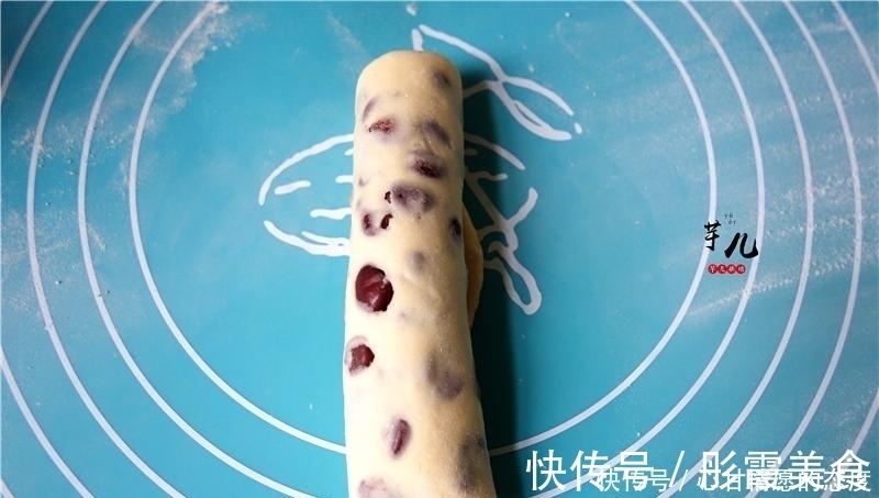 酵母|红豆别熬粥了,和面团里一蒸,暄软香甜比面包还好吃,家人吃不够