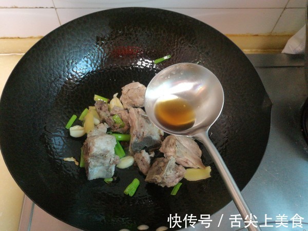 骨髓|它是猪身上的一块宝,肉贩子自己偷偷留着吃,聪明人抢着买