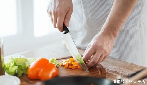 四種隔夜菜，即便放在冰箱里，也要扔掉，它們是公認(rèn)的最強(qiáng)致癌物