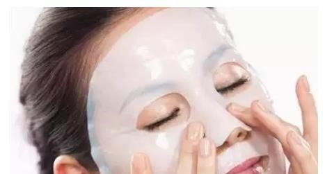 护肤师 面膜你真的敷对了吗？护肤师：牢记这个“技巧”，效果会更好