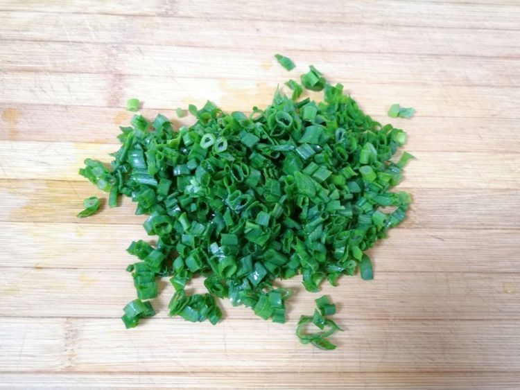 教你做家庭版的发面葱油饼,松软可口,比面包还好吃