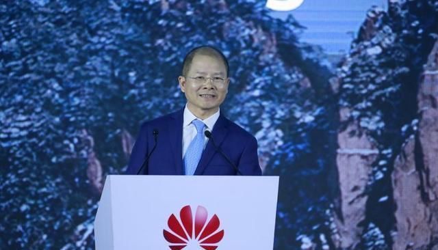 阿尔法|华为声称自动驾驶比特斯拉牛,网友:是骡子是马,拉出来溜溜