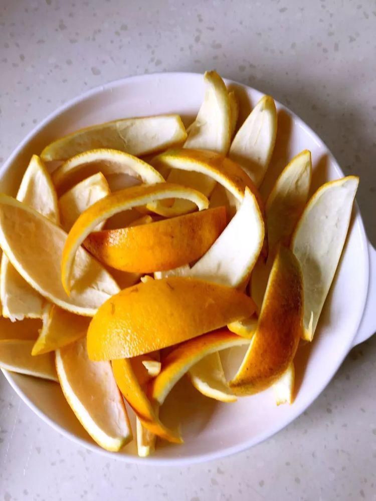 老花匠|老花匠:扔4种“东西”,就是扔钱,比花肥还好用,不花钱!