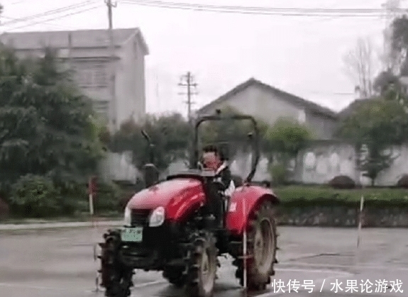 为参加《向往的生活》录制学习拖拉机,也就只有他了