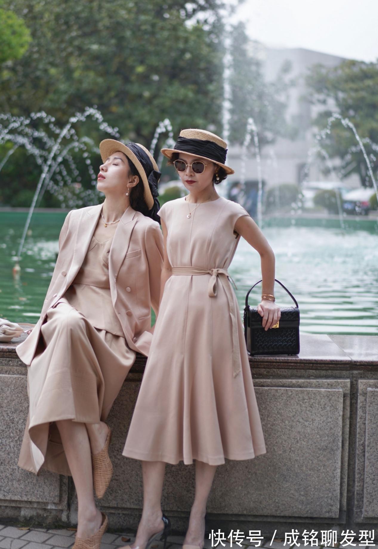 高雅|这对母女好似“姐妹花”,妈妈高雅女儿靓丽,优雅大气高级感满满