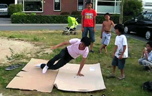 |搞笑动图:没有犁坏的地,只有累死的牛!