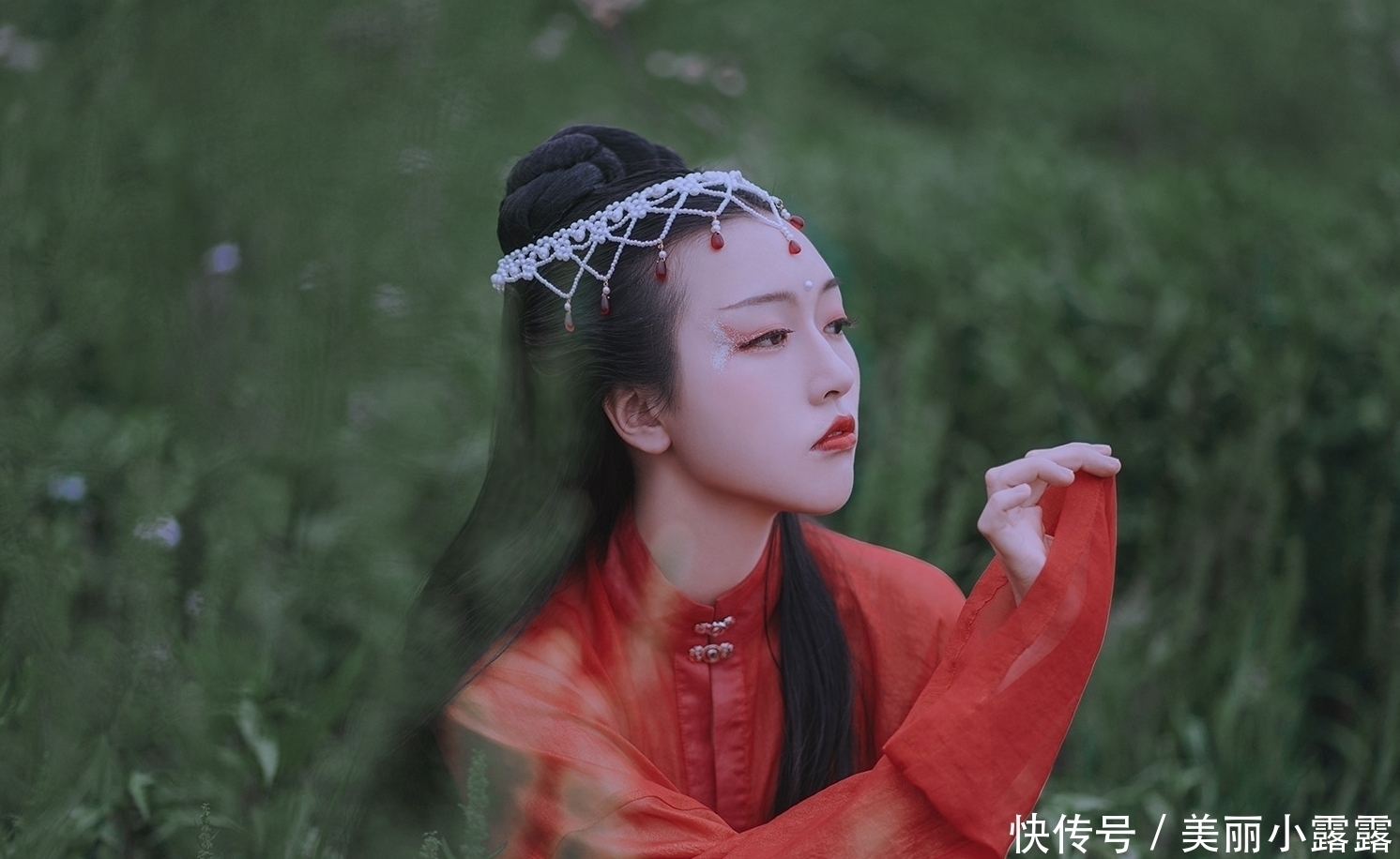 七绝|诗·八首丨无意折腰图五斗,也期勉力效三牛