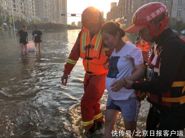 卫辉市|我在现场｜转移新生刚4天的婴儿，北京消防展开生命大营救