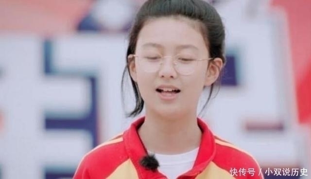 14歲女孩5年手寫30萬字小說，被親爸發(fā)現(xiàn)后撕毀，還說“為你好”