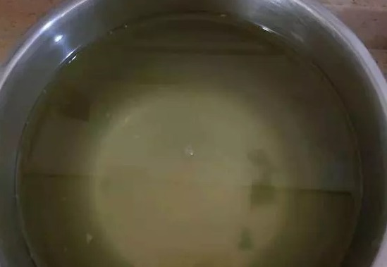 别再烦恼养花养不好了,用这3款“营养水”,叶绿开花多长得旺