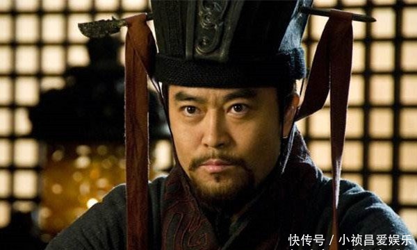 刘备|刘表刚刚病逝，刘琮为何就决定投降曹操，有个原因与刘备相关