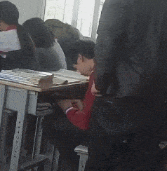 |搞笑GIF趣图:很霸气,很个性的老板啊