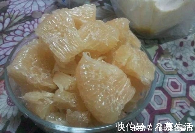 柚子|提个醒：冬季吃柚子好处多，但有三类人最好一口也别沾，赶紧看看