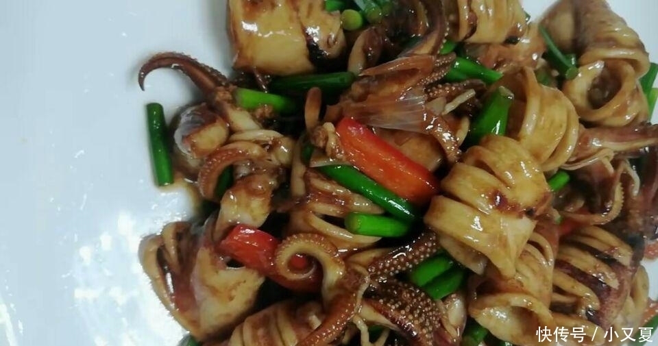 冬天最馋蒜臺,我隔3差5做一次,搭配此物鲜美开胃,杀菌防感冒