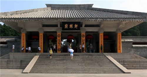 陵墓|中国龙脉葬着三位帝王,一位不敢挖,一位挖不开,一位有异兽守护