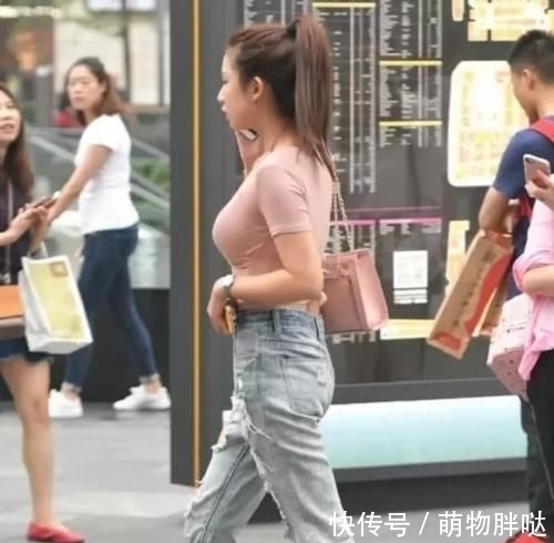 女人|年轻辣妈“乞丐裤”穿搭,时髦有范,尽显女人独特魅力