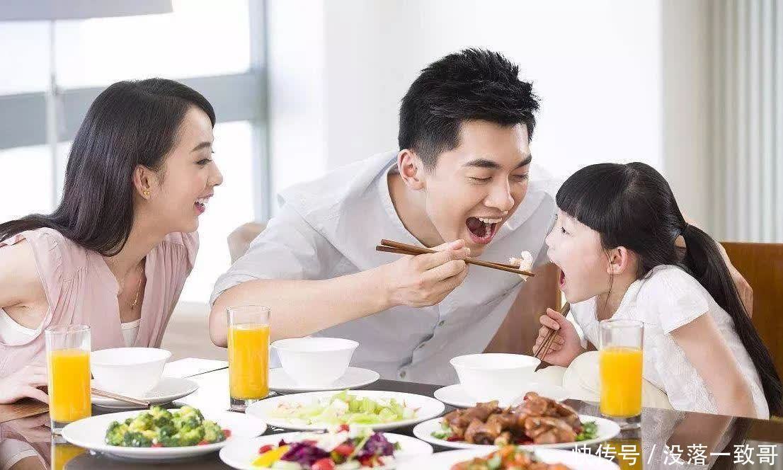 合道理|中国”好奶奶“火了,坦言”只带娃不管娃“,获20多万人点赞!