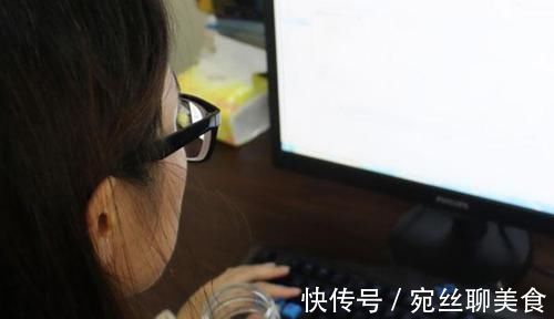 女性身体|自测一下，雌激素低的女人，身上可能会有3个变化，2物帮你补足