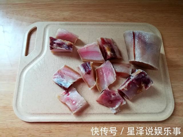 骨头|看似普通的晚餐,胶原多多,软糯多汁不油腻,比红烧肉还好吃