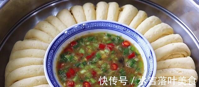 自从玉米面学会这样做，我家的正餐三顿两顿都吃它，低脂又解馋！