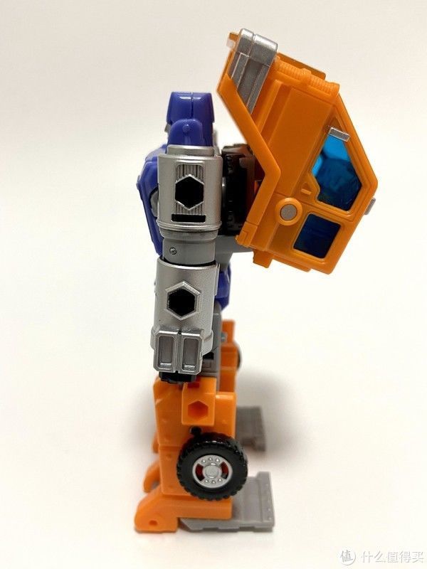 车形态|变形金刚玩具 篇三十七:这个小家伙不简单——王国鲁莽把玩分享