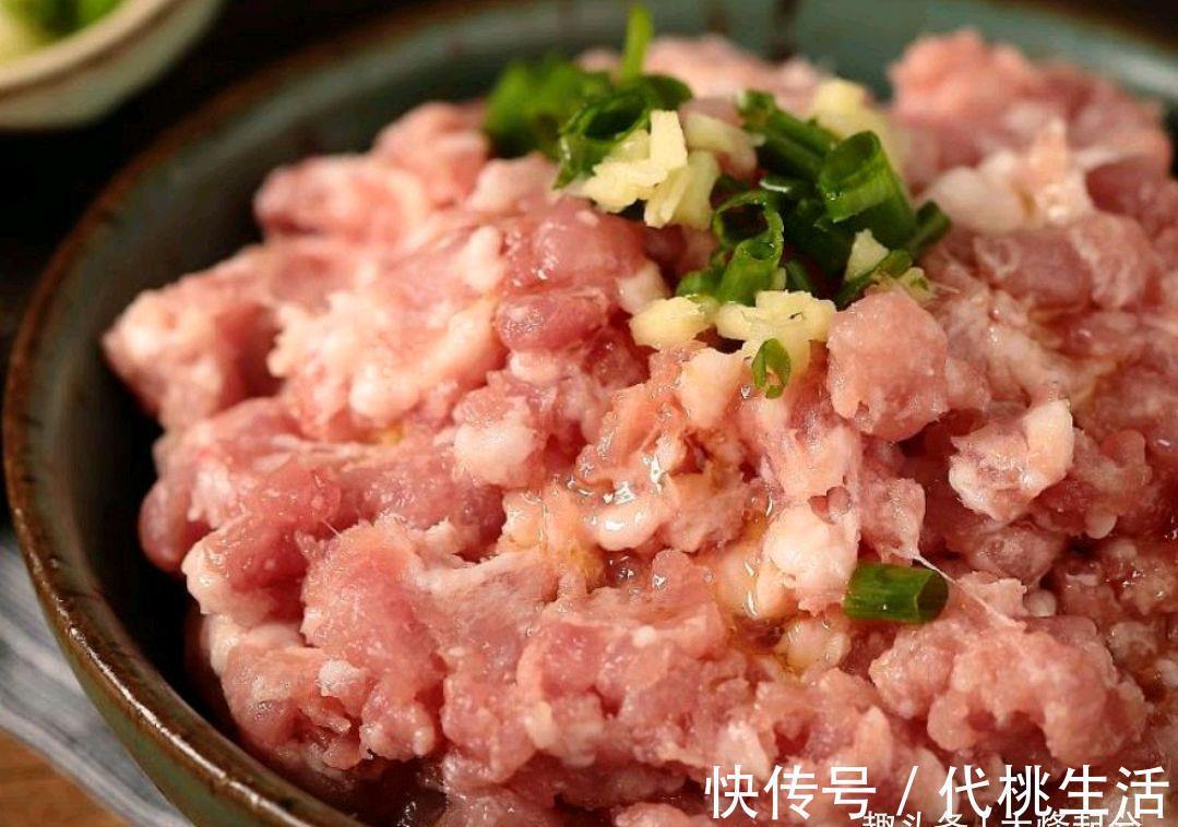 低温|饺子店分享：1斤肉馅加半斤水也不稀，掌握方法，肉馅好包又好吃