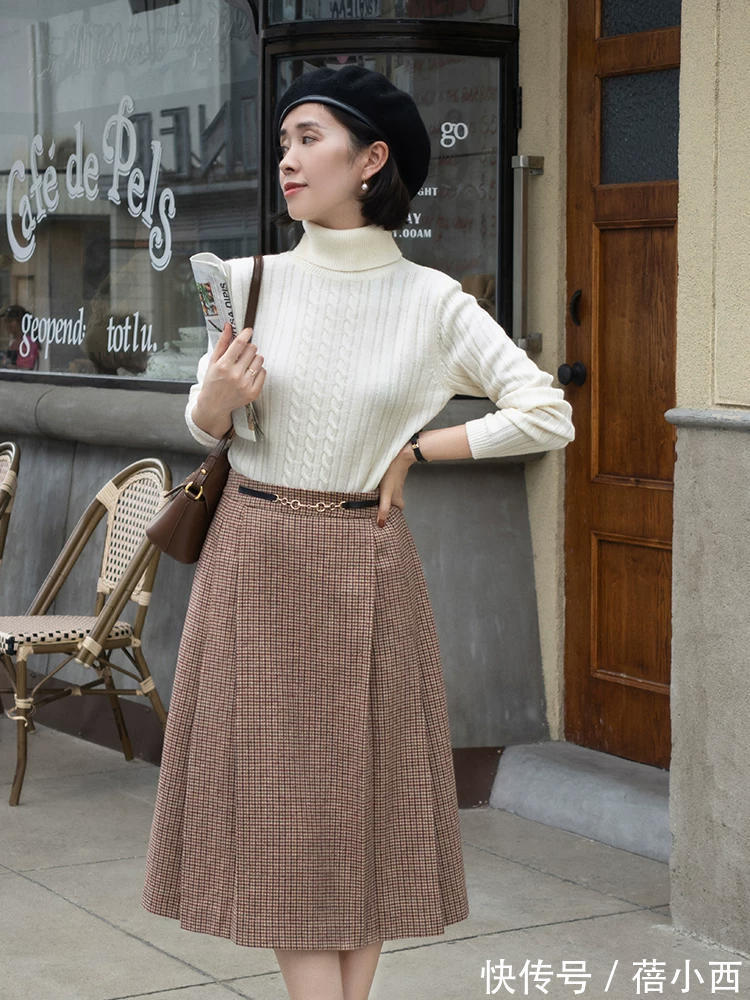 穿搭|答应我,冬天一定要给自己买一件白色毛衣,让你美得温柔又高级