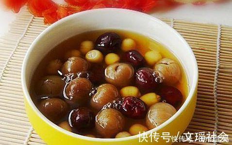 红枣|桂圆和此物一起煮,气血足了,皮肤细腻又白皙,子宫也越来越干净