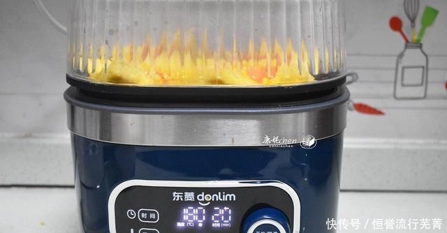 面包片别直接吃了，加点蔬菜和鸡蛋，香脆可口，连吃三天都不够