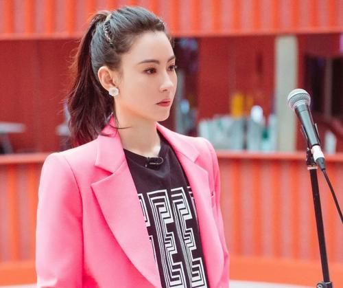 《浪姐2》落幕，那英中心位成团，周笔畅输给了资历