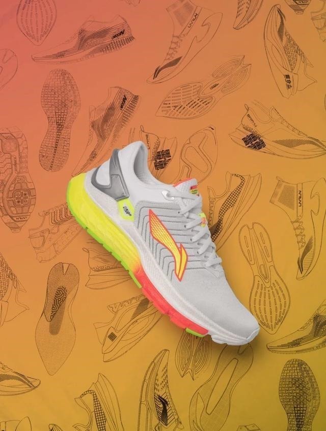 北极雪 驭帅14?香芋紫+北极雪美翻,音速9夏季配色帅炸,李宁太强了