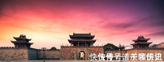 劝君莫!爱管闲事的白居易一怒写下这首诗,最后一句至今仍常被贴在公园里