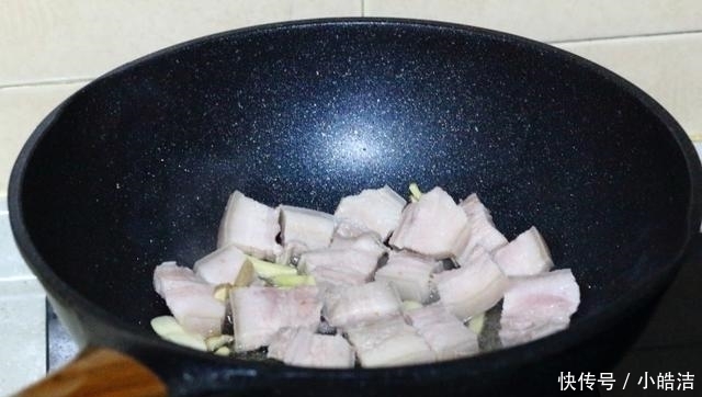 成本|一家三口的晚餐,都是家常菜,一顿成本不到30元,吃得特舒心