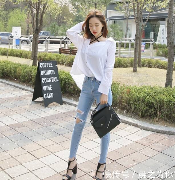 紧身牛仔裤 -摩登范十足的牛仔裤美女,甜美漂亮,特别招人喜欢!