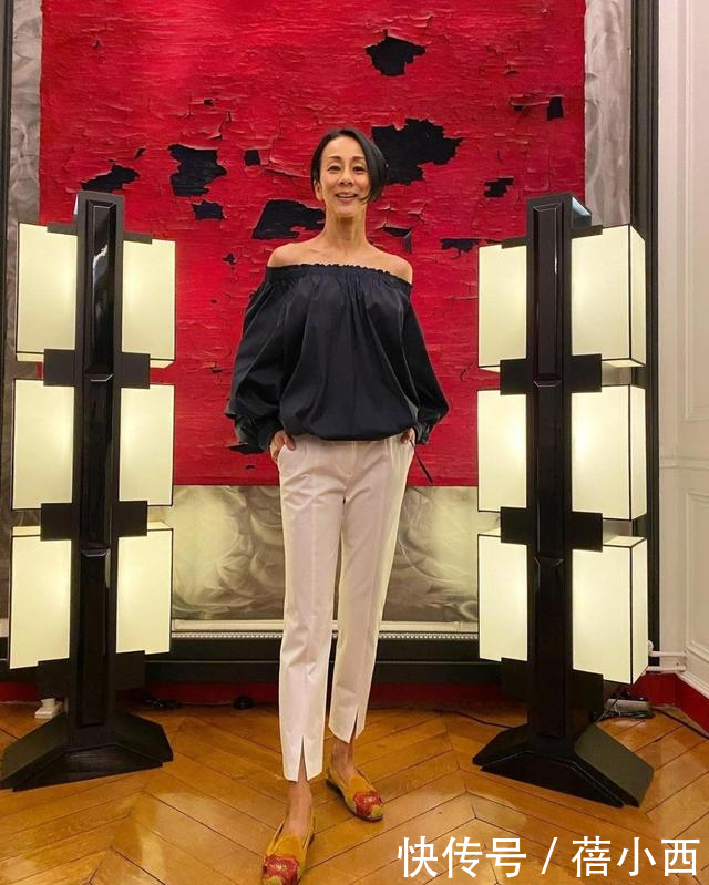 高跟鞋|女人到了50岁更要打扮,不会穿搭的看过来,学日本阿姨优雅的示范