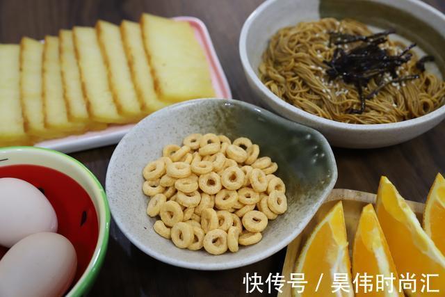橙子|周末给小朋友做的早餐，花了20分钟搞定，网友：这是亲妈