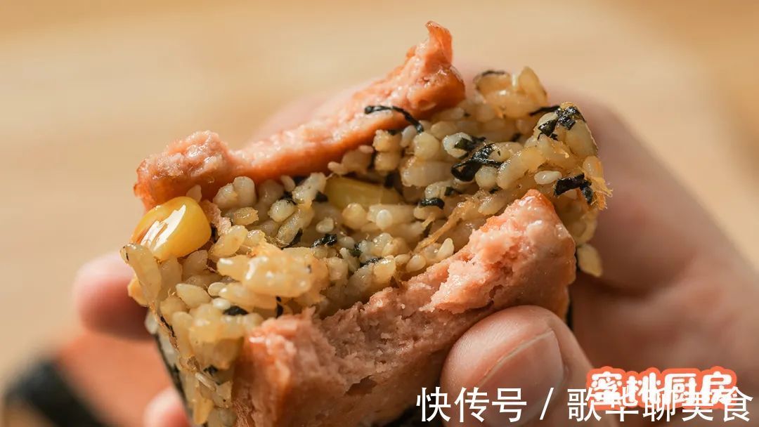 肉松|再也别去超市买午餐肉了！在家做健康又卫生，一拌一蒸就能成！