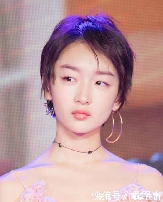 苹果肌 过年换新发型了!女生有这4个特点可以剪短发,尤其是第2个