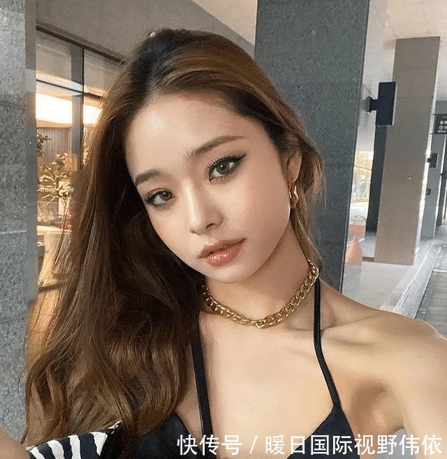 小姐姐 《单身即地狱》“小富婆”宋智雅人设疑翻车,穿山寨货、整容丰唇