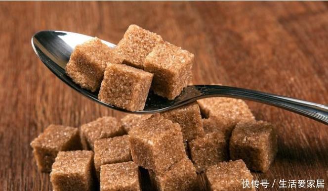 在家就能制作生根剂,和花店里的生根剂一样好用,生根速度快