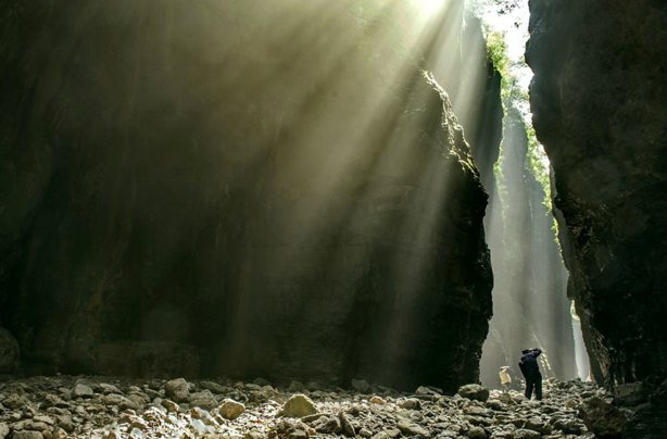 归来三峡|白帝城、瞿塘峡、三峡之巅、天坑地缝、三峡原乡…… 奉节这份旅游指南，让你好好享受“好山好水好风光，有诗有橙有远方”的奉节