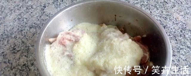 焯水|为啥牛肉一炒就咬不动？别只会焯水，学会这样做，牛肉爽口又滑嫩