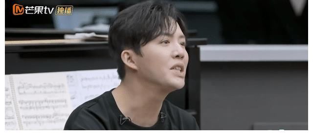 红牌|《披荆斩棘》二公洗牌，陈小春收编GAI引争议，提前收到红牌预警