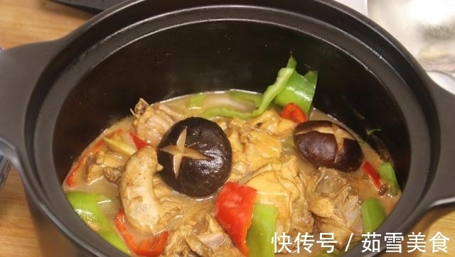炖鸡肉时，别再直接下锅炖，大厨教你一招，鸡肉鲜嫩营养不流失