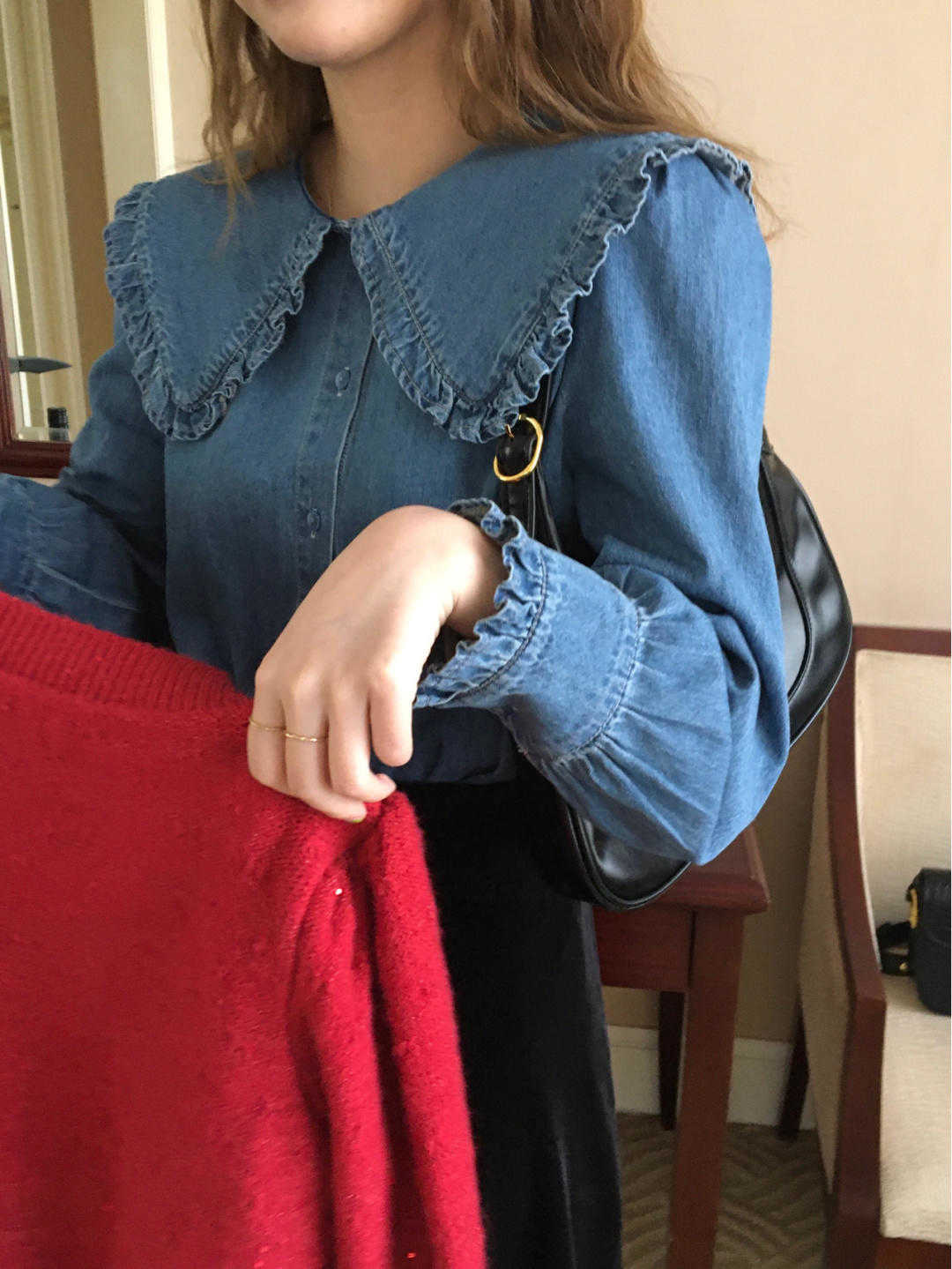 衬衫儿 谁能拒绝娃娃领衣服的魅力呐?用它做内衬,就是赢在起跑线上了