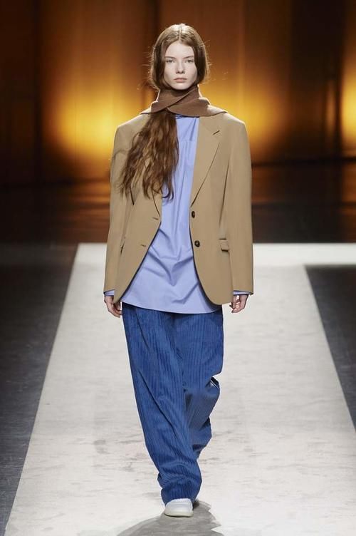 哪些颜色可以搭配在一起？盘点秋冬5个经典搭配：颜色搭配分析